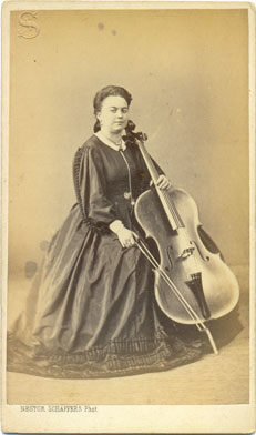 HÉLÈNE DE KATOW (C) SERVAIS COLLECTION